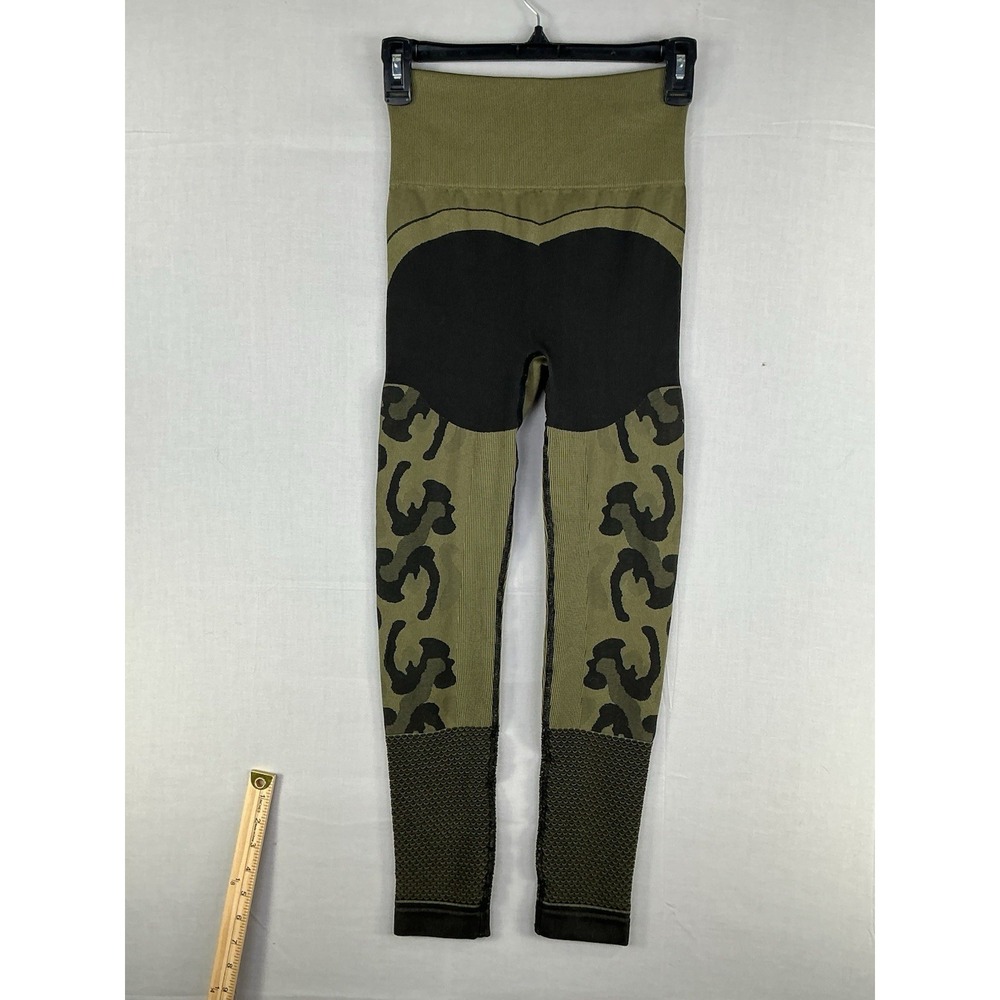 Youth Girls Seamless Camo Leggings Green Black 22" Waist
